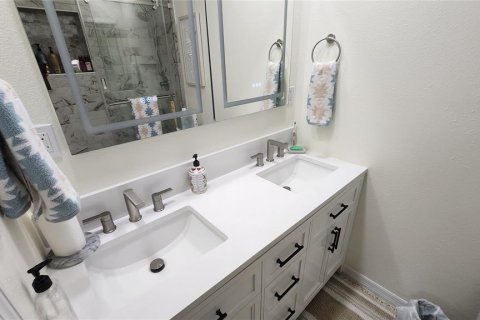 House in Ruskin, Florida 3 bedrooms, 132.66 sq.m. № 1626418 - photo 24