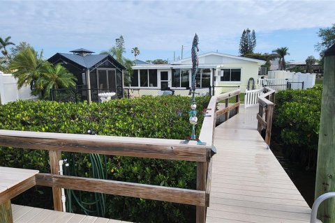 House in Ruskin, Florida 3 bedrooms, 132.66 sq.m. № 1626418 - photo 9