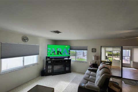 House in Ruskin, Florida 3 bedrooms, 132.66 sq.m. № 1626418 - photo 27