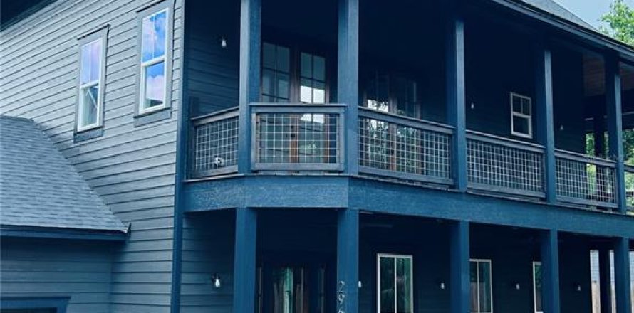 Townhouse in Gainesville, Florida 4 bedrooms, 242.75 sq.m. № 2222915
