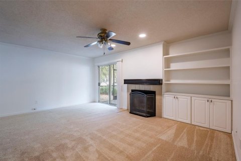 Condo in Tampa, Florida, 2 bedrooms  № 2199971 - photo 11