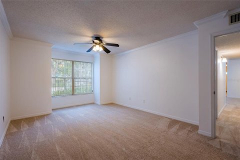 Condo in Tampa, Florida, 2 bedrooms  № 2199971 - photo 24