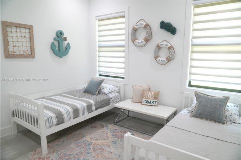 House in Naples, Florida 5 bedrooms, 235.69 sq.m. № 1806497 - photo 30