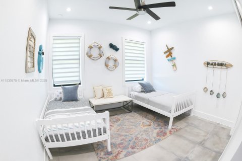 House in Naples, Florida 5 bedrooms, 235.69 sq.m. № 1806497 - photo 28