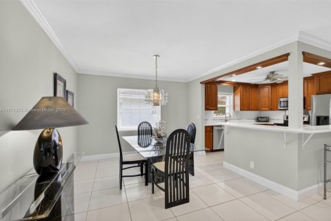 House in West Palm Beach, Florida 2 bedrooms, 139.82 sq.m. № 1775211 - photo 19