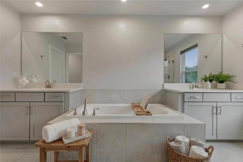 Touwnhouse à vendre à Lutz, Floride: 4 chambres, 239.13 m2 № 2095105 - photo 7