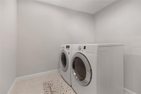 Touwnhouse à vendre à Lutz, Floride: 4 chambres, 239.13 m2 № 2095105 - photo 12