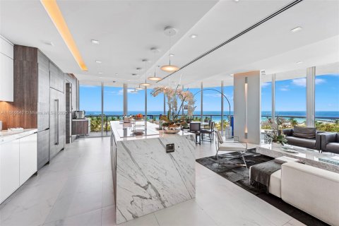 Condo in Miami Beach, Florida, 3 bedrooms  № 1695172 - photo 10