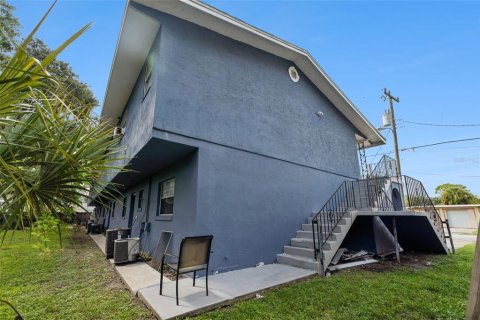 Condo in Holly Hill, Florida, 2 bedrooms № 2277309 - photo 17