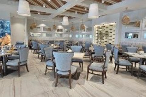 House in Port St. Lucie, Florida 3 bedrooms, 148.55 sq.m. № 1946047 - photo 11