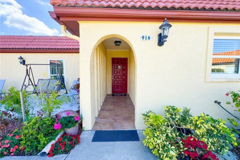 House in Bradenton, Florida 2 bedrooms, 146.51 sq.m. № 1509642 - photo 3
