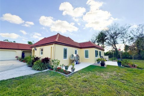 House in Bradenton, Florida 2 bedrooms, 146.51 sq.m. № 1509642 - photo 21