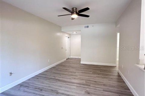 Copropriété à louer à Naples, Floride: 2 chambres, 116.13 m2 № 1915058 - photo 5