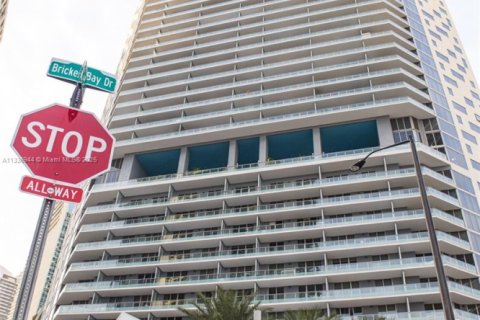 Condominio en alquiler en Miami, Florida, 1 dormitorio, 65.12 m2 № 2060032 - foto 29