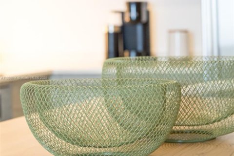 Condominio en alquiler en Miami, Florida, 1 dormitorio, 65.12 m2 № 2060032 - foto 19