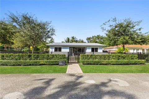 House in Miami, Florida 3 bedrooms, 133.22 sq.m. № 1973961 - photo 3