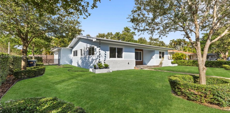 House in Miami, Florida 3 bedrooms, 133.22 sq.m. № 1973961