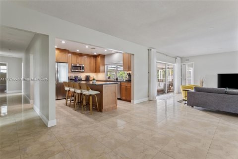 Casa en alquiler en Fort Lauderdale, Florida, 5 dormitorios, 236.71 m2 № 1738139 - foto 19