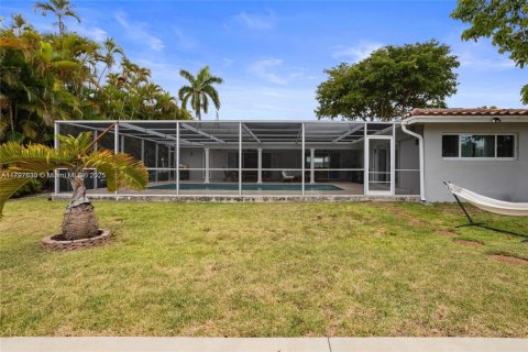 Casa en alquiler en Fort Lauderdale, Florida, 5 dormitorios, 236.71 m2 № 1738139 - foto 11