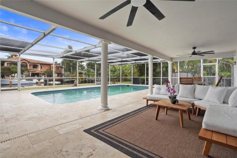 Casa en alquiler en Fort Lauderdale, Florida, 5 dormitorios, 236.71 m2 № 1738139 - foto 4