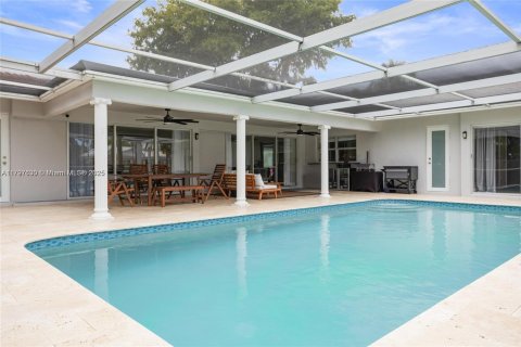 Casa en alquiler en Fort Lauderdale, Florida, 5 dormitorios, 236.71 m2 № 1738139 - foto 8