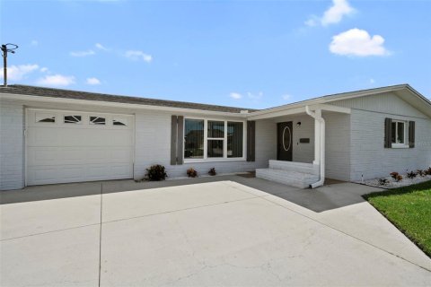 Casa en venta en Hudson, Florida, 3 dormitorios, 134.15 m2 № 1903000 - foto 3