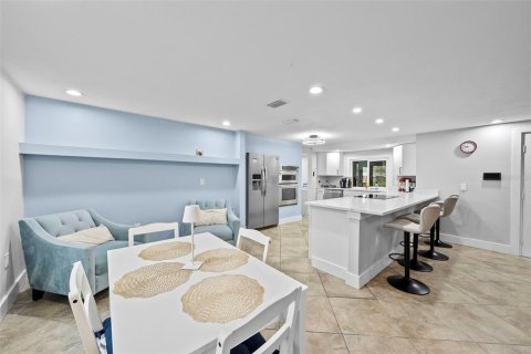 Casa en venta en Hudson, Florida, 3 dormitorios, 134.15 m2 № 1903000 - foto 8