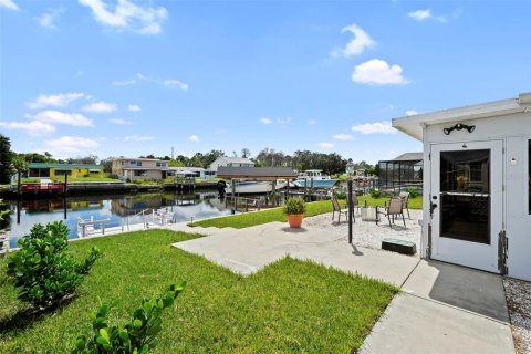 Casa en venta en Hudson, Florida, 3 dormitorios, 134.15 m2 № 1903000 - foto 29