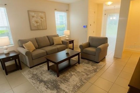Townhouse in Apopka, Florida 3 bedrooms, 158.21 sq.m. № 1853358 - photo 4