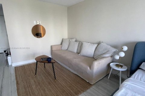 Купить кондоминиум в Санни-Айлс-Бич, Флорида 33.44м2, № 1937743 - фото 6