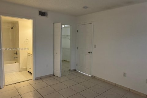 Copropriété à vendre à Miami, Floride: 3 chambres, 104.98 m2 № 2000198 - photo 22