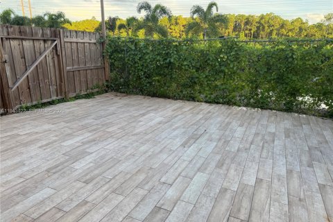 Copropriété à vendre à Miami, Floride: 3 chambres, 104.98 m2 № 2000198 - photo 28