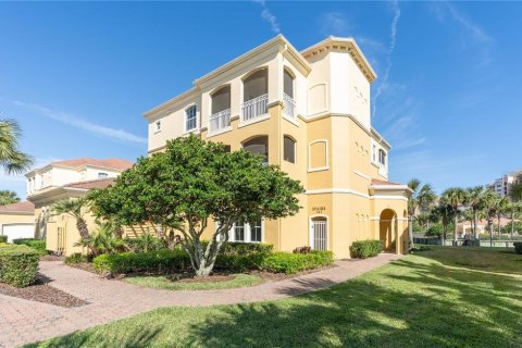Condominio en venta en Palm Coast, Florida, 3 dormitorios, 230.4 m2 № 1734344 - foto 1