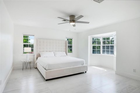 Villa ou maison à vendre à Fort Lauderdale, Floride: 7 chambres, 390.47 m2 № 2275156 - photo 21