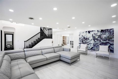 Villa ou maison à vendre à Fort Lauderdale, Floride: 7 chambres, 390.47 m2 № 2275156 - photo 7