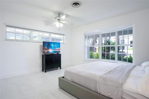 Villa ou maison à vendre à Fort Lauderdale, Floride: 7 chambres, 390.47 m2 № 2275156 - photo 30