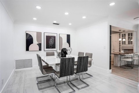 Villa ou maison à vendre à Fort Lauderdale, Floride: 7 chambres, 390.47 m2 № 2275156 - photo 11