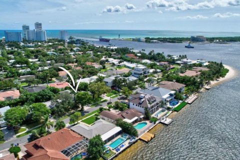 Villa ou maison à vendre à Fort Lauderdale, Floride: 7 chambres, 390.47 m2 № 2275156 - photo 6