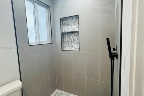 Apartment in Miami, Florida 1 bedroom, 111.48 sq.m. № 2083968 - photo 8