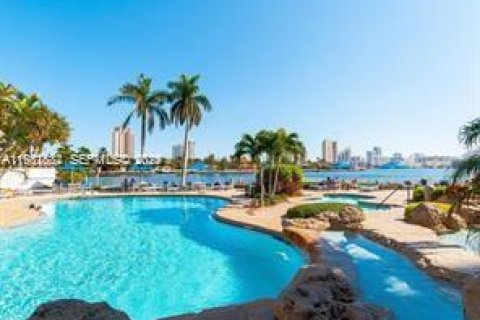 Снять в аренду кондоминиум в Авентура, Флорида 2 спальни, 109.72м2, № 1991672 - фото 15