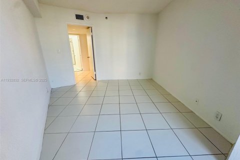 Снять в аренду кондоминиум в Авентура, Флорида 2 спальни, 109.72м2, № 1991672 - фото 10