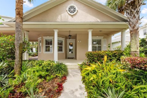 House in Jupiter, Florida 3 bedrooms, 181.25 sq.m. № 2087784 - photo 2