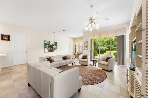 House in Jupiter, Florida 3 bedrooms, 181.25 sq.m. № 2087784 - photo 19