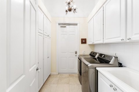 House in Jupiter, Florida 3 bedrooms, 181.25 sq.m. № 2087784 - photo 13