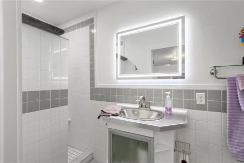 Commercial property in Chiefland, Florida 269.6 sq.m. № 2125893 - photo 20