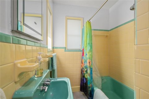 Commercial property in Chiefland, Florida 269.6 sq.m. № 2125893 - photo 26