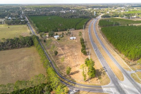 Commercial property in Chiefland, Florida 269.6 sq.m. № 2125893 - photo 4