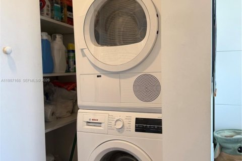 Купить кондоминиум в Бей-Харбор-Айлендс, Флорида 2 спальни, 121.24м2, № 2048931 - фото 20