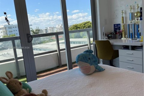 Купить кондоминиум в Бей-Харбор-Айлендс, Флорида 2 спальни, 121.24м2, № 2048931 - фото 13