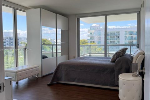 Купить кондоминиум в Бей-Харбор-Айлендс, Флорида 2 спальни, 121.24м2, № 2048931 - фото 5